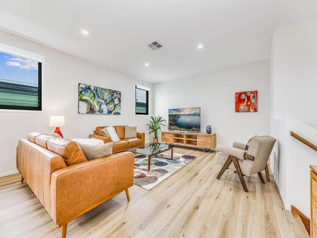13 Nothling Street Moffat Beach Qld カラウンドラ 0*,